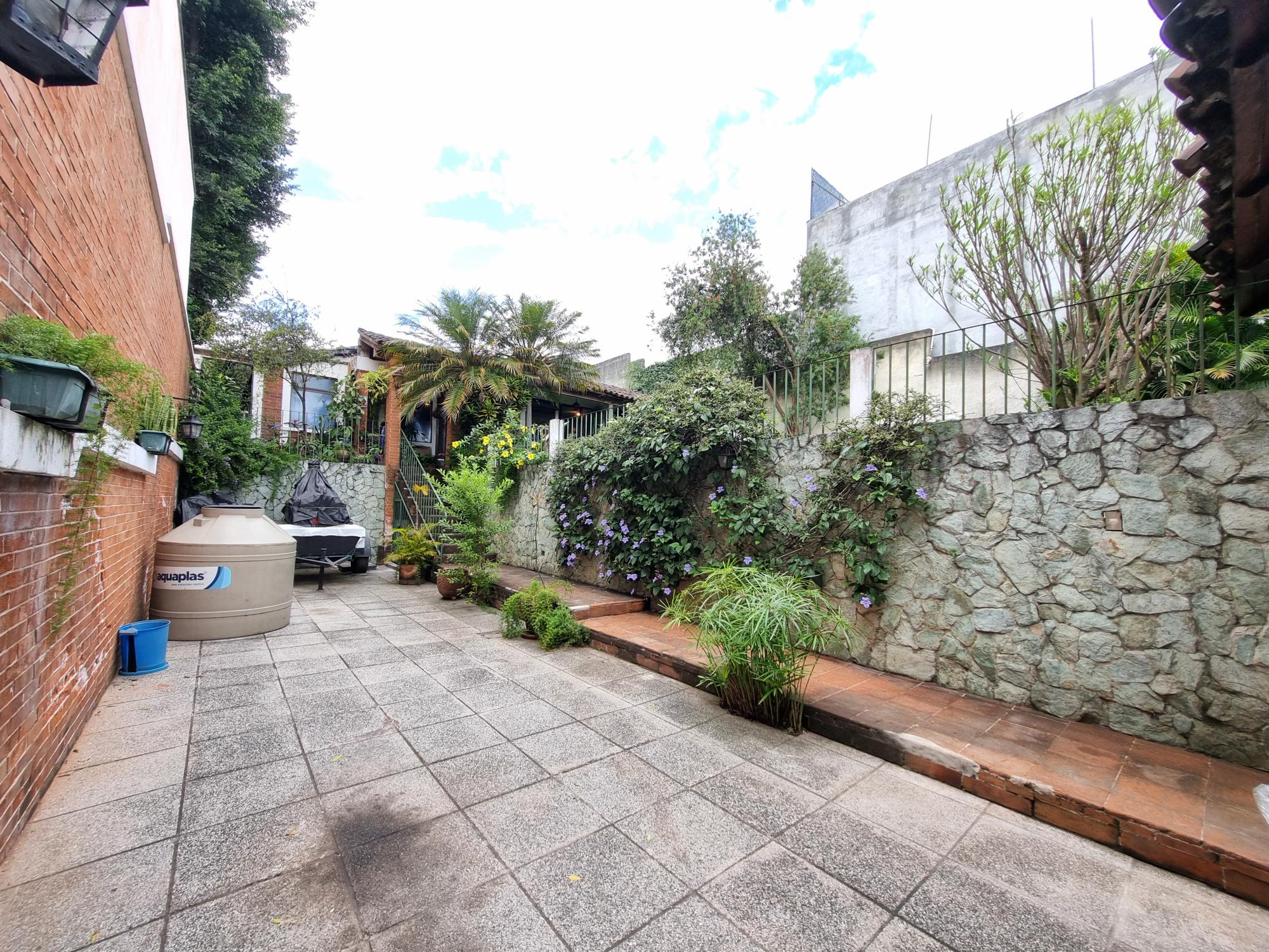 Venta Casa Zona 13 Colonia Aurora I, vivienda u oficina - Imagen 8