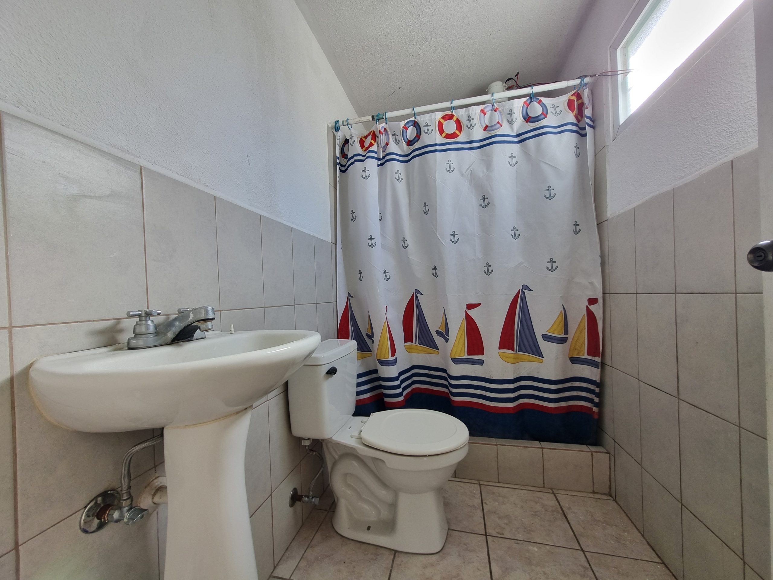 RENTA Casa Zona 18 Fuentes del Valle Norte II - Imagen 7