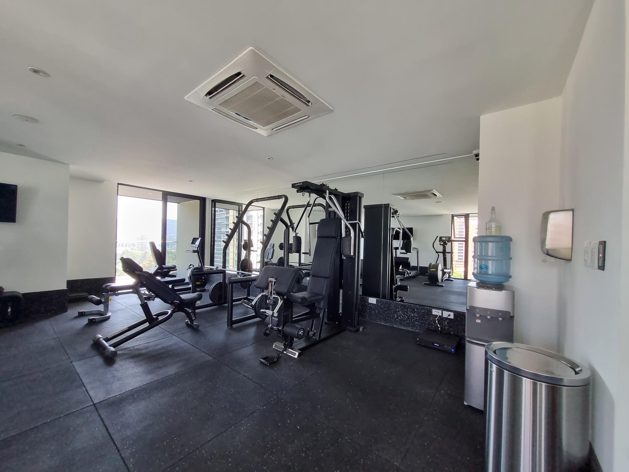 VENTA Apartamento Zona 10 Edificio Vasanta - Imagen 5