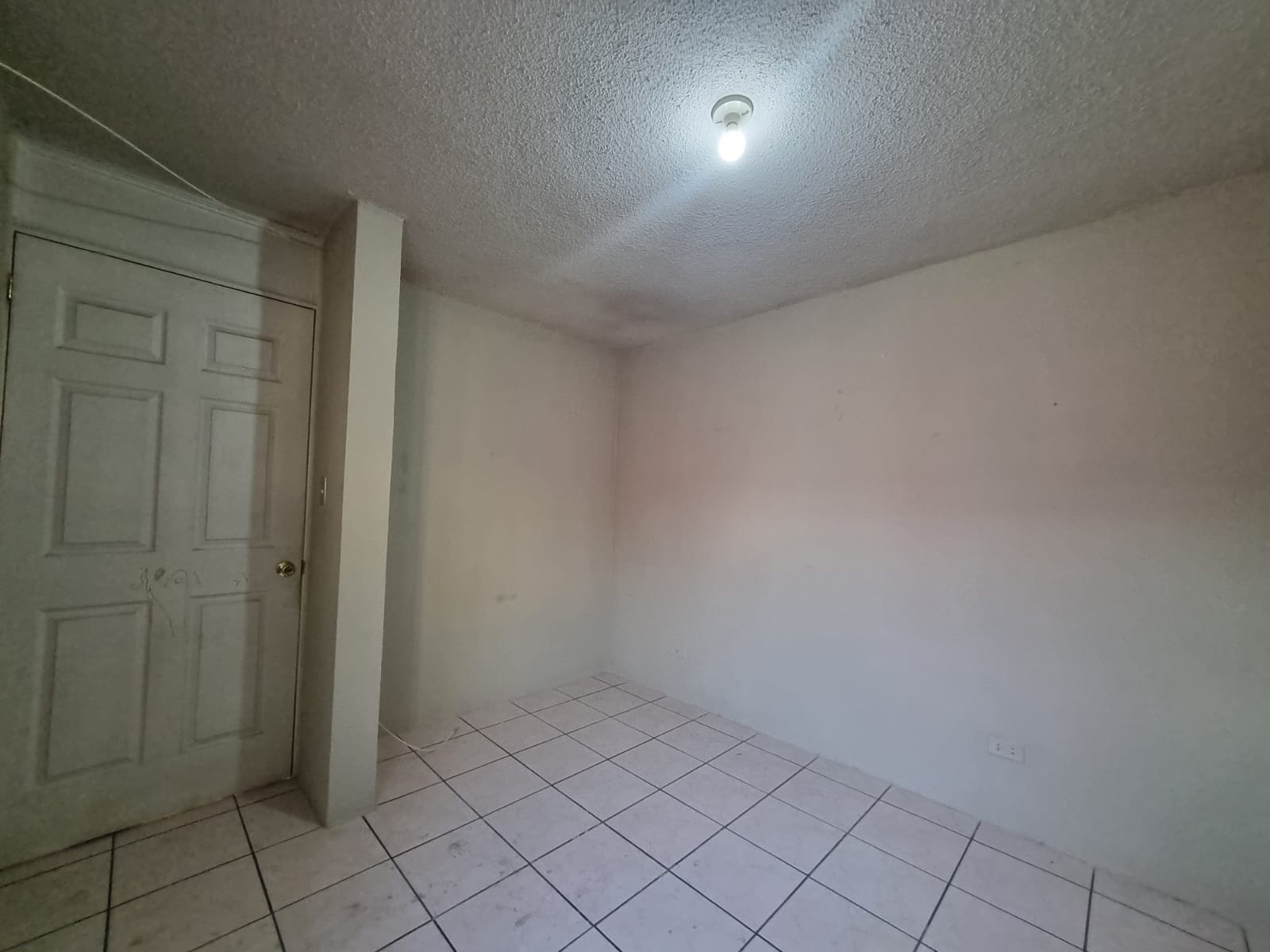 VENTA Casa Zona 18 Residencial Los Olivos, sector 9 - Imagen 8