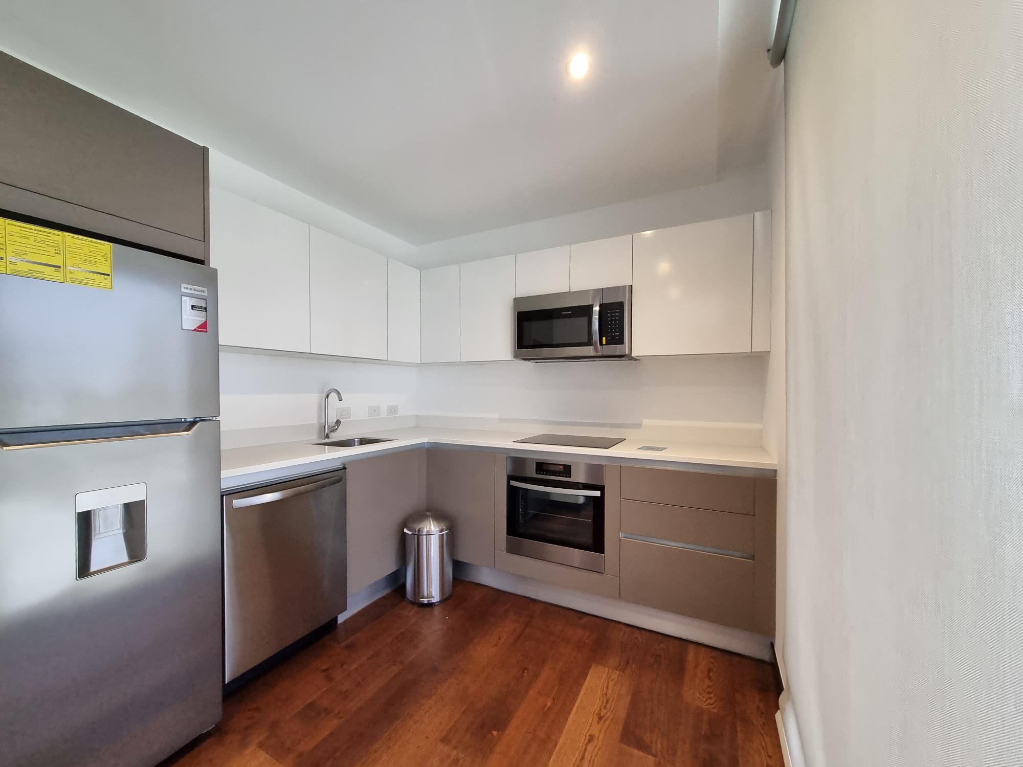 VENTA Apartamento Zona 10 Edificio Vasanta - Imagen 4